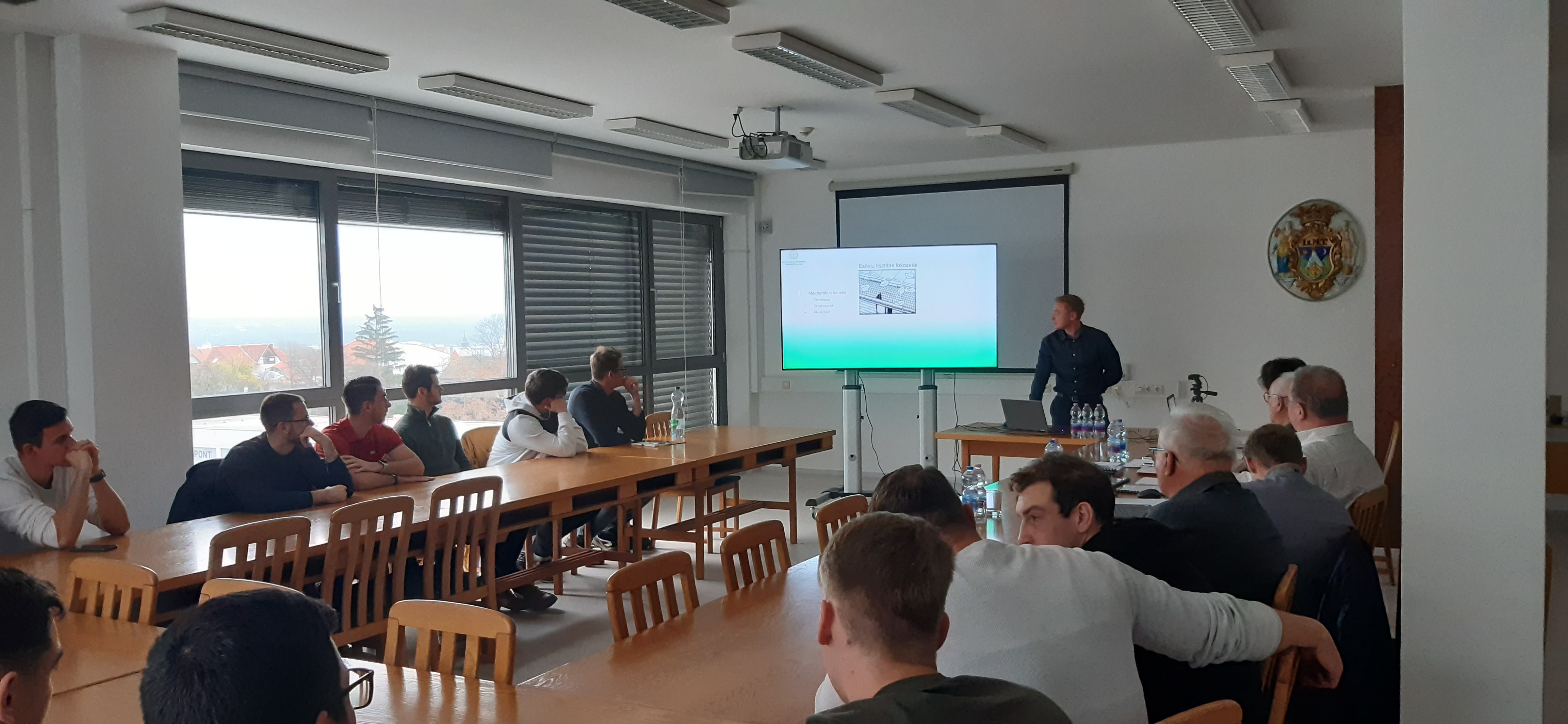 Javában zajlik a 38. OTDK Műszaki Szekciójának szervezése  a PTE Műszaki és Informatikai Karán