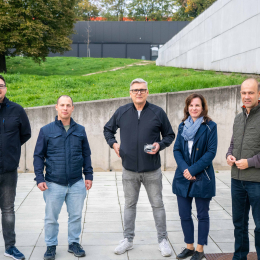 Hallgatók által készült odúval teszik komfortossá a madarak élőhelyét  - Madárbarát munkahely lett a PTE MIK
